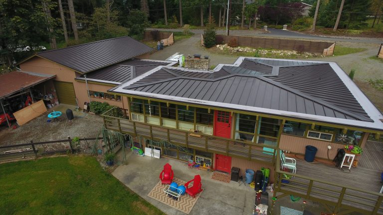beautiful new metal roof in Auburn, Washington, front of house