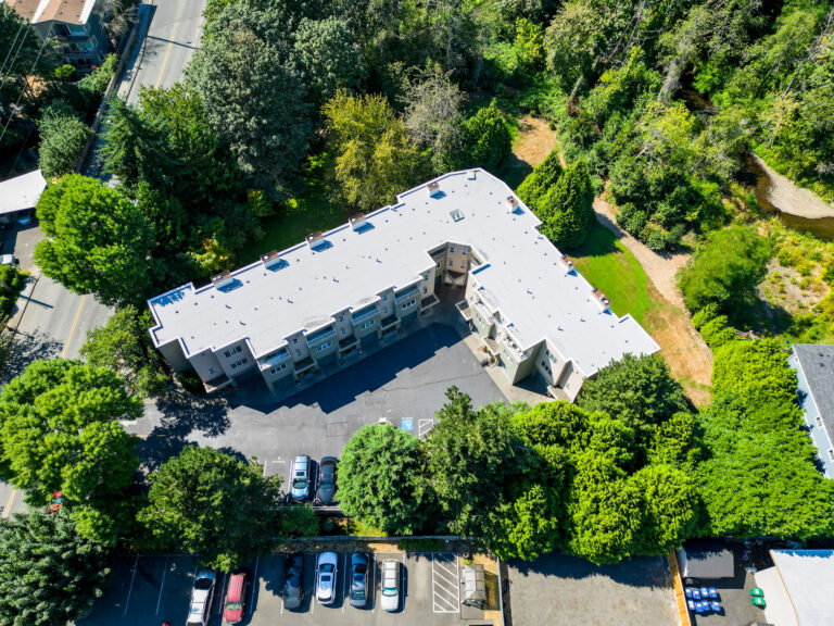 New Commercial Flat TPO Roof for Condominium in Issaquah