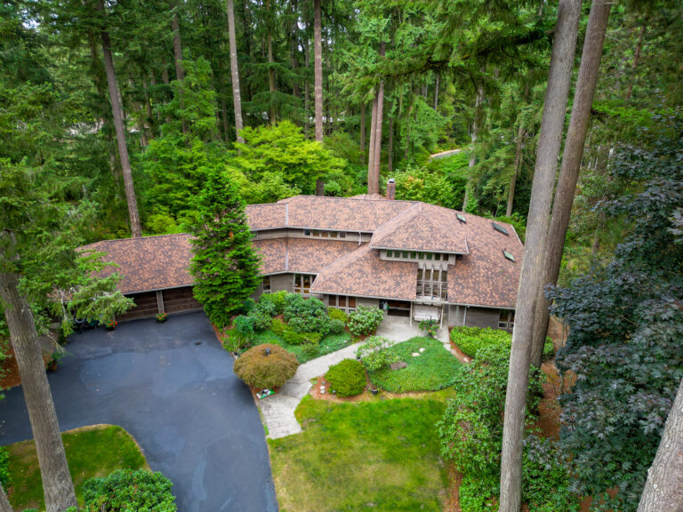 New Composite Shingle Roof in Bellevue