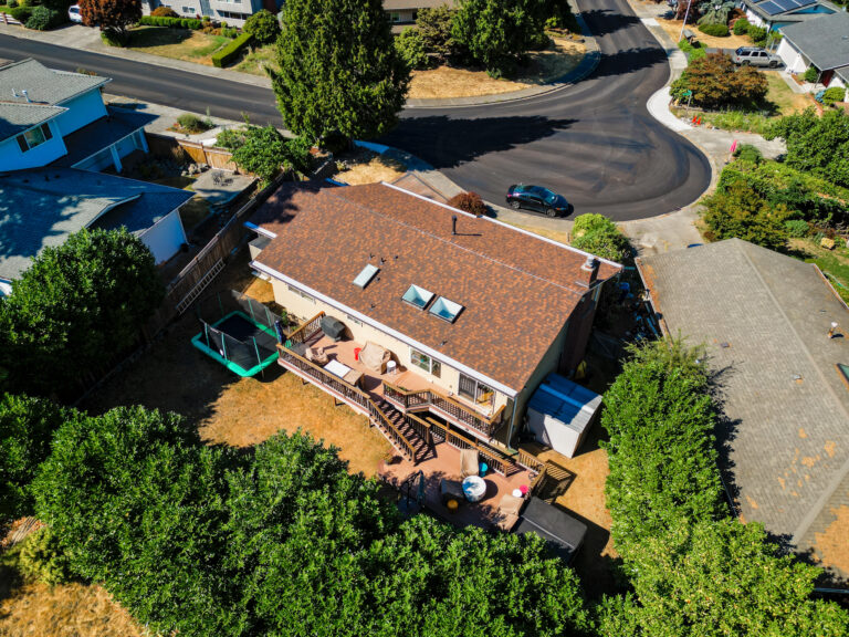 Residential Composite Shingles Roof in Newcastle, Washington