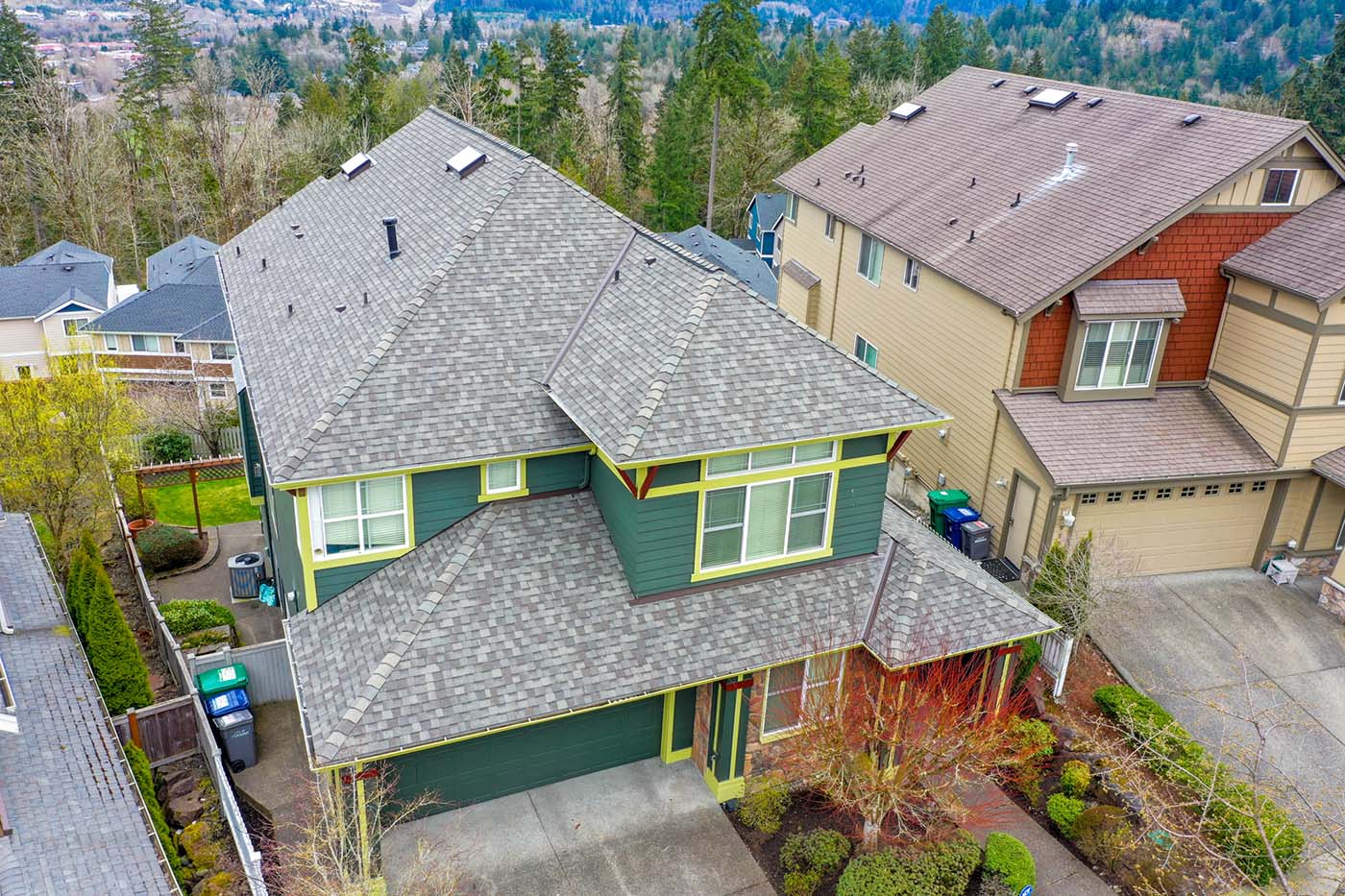 New Composite Asphalt Shingles Roof in Issaquah, Washington - view of front of house and roof