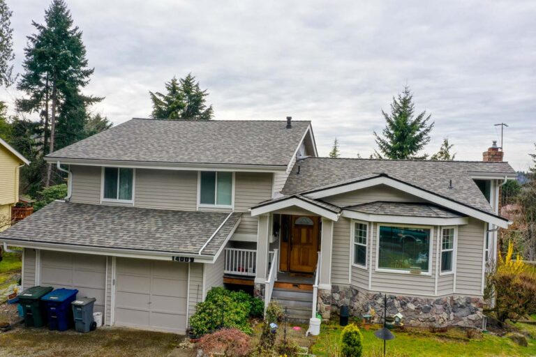 New Composite Asphalt Shingle Roof with Dead Valley in Bellevue, Washington