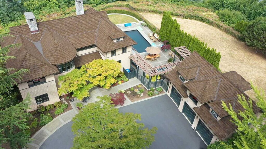 Cedur Synthetic Shake Shingle Roof in West Seattle, Washington: overhead view of front of house and roof
