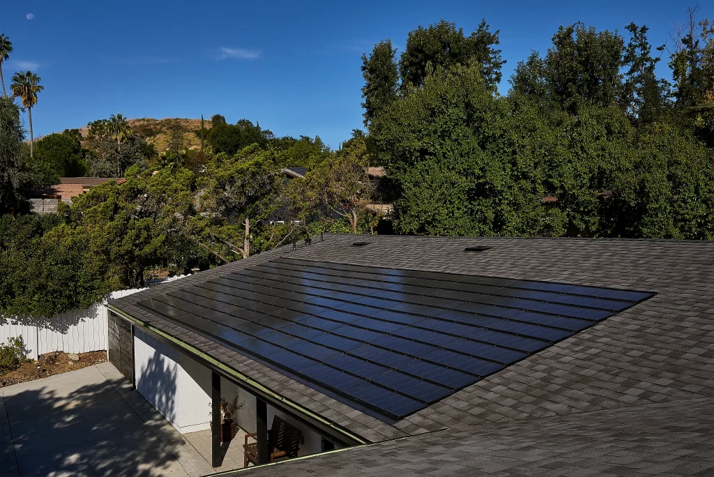 New Composite Shingle Roof in Bellevue, Washington - Complex Roof with CertainTeed Asphalt Shingles